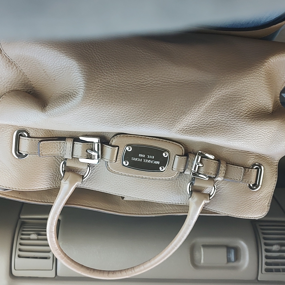 Michael kors purse